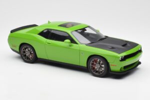 Dodge Challenger SRT Hellcat Groen GT Spirit 1:18 GT168 Hars — afbeelding 4 van 6