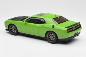 Dodge Challenger SRT Hellcat Groen GT Spirit 1:18 GT168 Hars — afbeelding 5 van 6