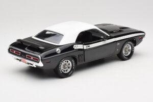 Dodge Challenger R/T Zwart & Wit ERTL 1:18 36549 Metaal — afbeelding 3 van 8
