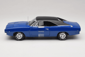Dodge Charger Christine Filmwagen Auto World 1:18 AWSS111/06 Metaal — afbeelding 4 van 8