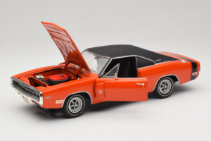 Dodge Charger R/T Oranje & Zwart American Muscle 1:18 39314 Metaal — afbeelding 2 van 8