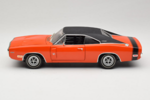 Dodge Charger R/T Oranje & Zwart American Muscle 1:18 39314 Metaal — afbeelding 4 van 8
