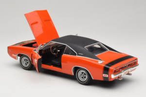 Dodge Charger R/T Oranje & Zwart American Muscle 1:18 39314 Metaal — afbeelding 5 van 8