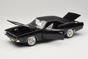 Dodge Charger R/T Steve McQueen Bullitt Movie Greenlight 1:18 12839 Metaal — afbeelding 2 van 8