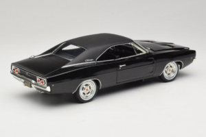 Dodge Charger R/T Steve McQueen Bullitt Movie Greenlight 1:18 12839 Metaal — afbeelding 3 van 8