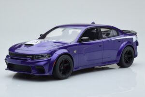 Dodge Charger Super Bee Paars GT Spirit 1:18 GT895 Hars