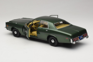 Dodge Monaco Groen Hunter GreenLight 1:18 19045 Metaal — afbeelding 5 van 8