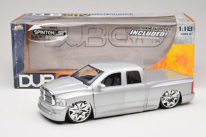 Dodge Ram Tuned Zilver Jada 1:18 63162-SM Metaal — afbeelding 8 van 8