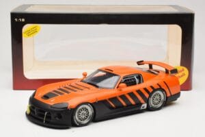 Dodge Viper Competition Coupe Go Man Go Orange AUTOart 1:18 80422 Metaal — afbeelding 6 van 6