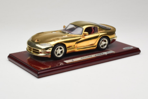 Dodge Viper GTS Gold Plated 23K Maisto 1:18 GP001 Metaal — afbeelding 3 van 8