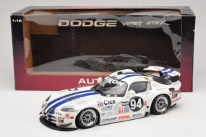 Dodge Viper GTS-R #94 Viper Team Oreca O. Beretta / T. Archer / D. Dupuy 24 Hours of Daytona 1997 AUTOart 1:18 89723 Metaal — afbeelding 8 van 8