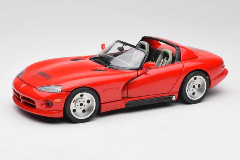 Dodge Viper RT/10 Rood Gelimiteerde Editie Bburago 1:18 3025 Metaal