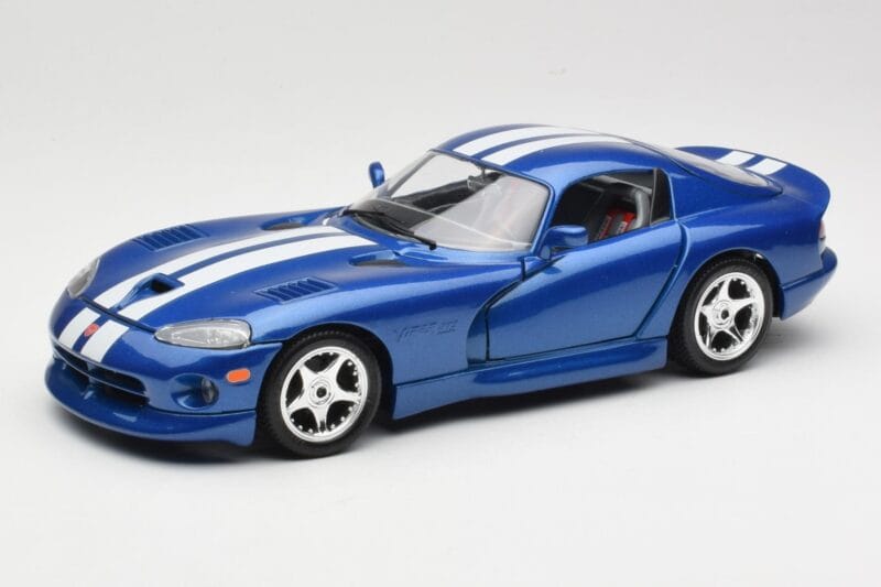 Dodge Viper GTS SR II Blauw met Witte Strepen Bburago 1:18 3330 Metaal