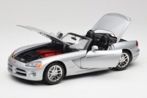 Dodge Viper SRT-10 Bright Zilver Bburago 1:18 34908 Metaal — afbeelding 2 van 8