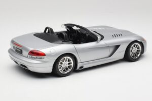 Dodge Viper SRT-10 Bright Zilver Bburago 1:18 34908 Metaal — afbeelding 3 van 8