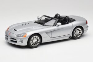 Dodge Viper SRT-10 Bright Zilver Bburago 1:18 34908 Metaal