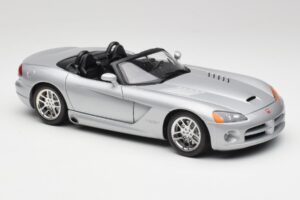 Dodge Viper SRT-10 Bright Zilver Bburago 1:18 34908 Metaal — afbeelding 6 van 8