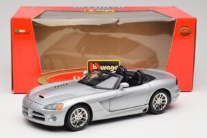 Dodge Viper SRT-10 Bright Zilver Bburago 1:18 34908 Metaal — afbeelding 8 van 8