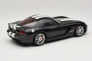 Dodge Viper SRT-10 Coupe Zwart AUTOart 1:18 71712 Metaal — afbeelding 3 van 8