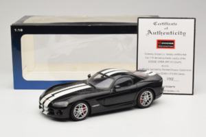 Dodge Viper SRT-10 Coupe Zwart AUTOart 1:18 71712 Metaal — afbeelding 8 van 8
