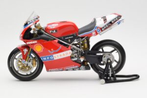 Ducati 998R WSB #1 T. Bayliss Ducati Infostrada 2002 Minichamps 1:12 122021201 Metaal