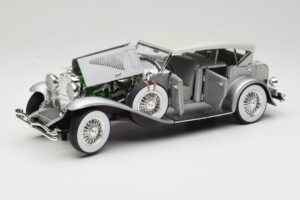 Duesenberg SJ Zilver GreenLight 1:18 13525 Metaal — afbeelding 2 van 8