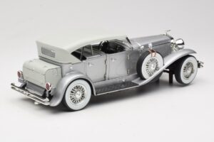 Duesenberg SJ Zilver GreenLight 1:18 13525 Metaal — afbeelding 3 van 8