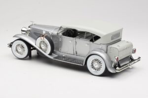 Duesenberg SJ Zilver GreenLight 1:18 13525 Metaal — afbeelding 7 van 8