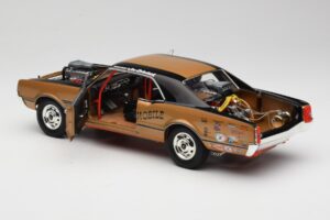Oldsmobile 442 Hurst Hairy Olds Twin-Engine 4WD 1966 Highway 61 1:18 50089 Metaal — afbeelding 5 van 8