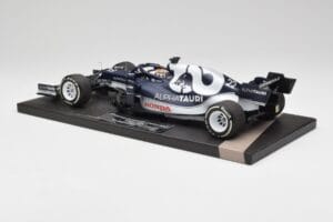 AlphaTauri AT02 #22 Y. Tsunoda Bahrain GP 2021 Minichamps 1:18 117210122 Metaal — afbeelding 5 van 6
