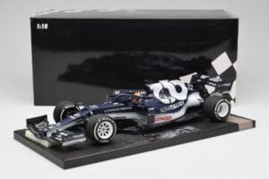 AlphaTauri AT02 #22 Y. Tsunoda Bahrain GP 2021 Minichamps 1:18 117210122 Metaal — afbeelding 6 van 6