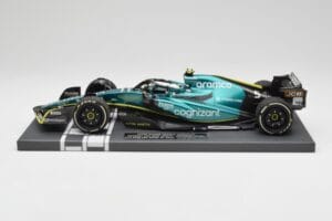 Aston Martin AMR22 Aramco #5 S. Vettel Abu Dhabi GP 2022 Last Race Collector's Edition Minichamps 1:18 117222205 Hars