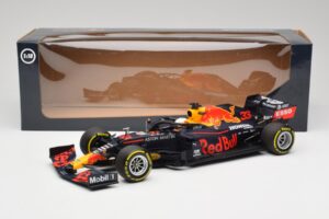 Aston Martin Red Bull Racing RB16 #33 M. Verstappen Abu Dhabi GP Winner 2020 Minichamps 1:18 110201733 Metaal — afbeelding 7 van 7