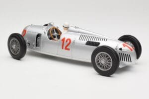 Auto Union Type C #12 H. Stuck Hungarian GP Budapest 1936 Minichamps 1:18 155361012 Metaal — afbeelding 5 van 6