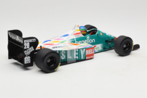 Benetton B186 #20 G. Berger F1 1986 Minichamps 1:18 80439418130 Metaal — afbeelding 2 van 6