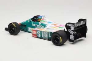 Benetton B186 #20 G. Berger F1 1986 Minichamps 1:18 80439418130 Metaal — afbeelding 5 van 6