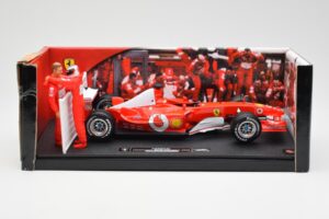 Ferrari F2003-GA F1 Constructors World Champions 2003 Hot Wheels 1:18 G3764 Metaal — afbeelding 6 van 7