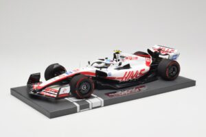 Haas VF-22 #47 M. Schumacher British GP 2022 Minichamps 1:18 117221047 Hars — afbeelding 2 van 7