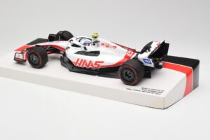 Haas VF-22 #47 M. Schumacher British GP Points 2022 Minichamps 1:18 147221047 Metaal — afbeelding 5 van 6
