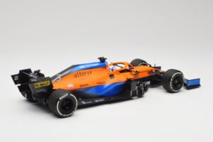 McLaren MCL35M #3 D. Ricciardo Italian GP Winner 2021 Minichamps 1:18 530213303 Hars — afbeelding 2 van 7