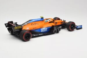 McLaren MCL35M #4 L. Norris Pole Position Russian GP 2021 Minichamps 1:18 530213404 Metaal — afbeelding 2 van 7