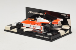 McLaren M26 Ford J. Hunt F1 1977 Minichamps 1:43 530774301 Metaal — afbeelding 3 van 5