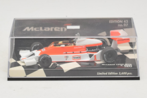 McLaren M26 Ford J. Hunt F1 1977 Minichamps 1:43 530774301 Metaal — afbeelding 5 van 5