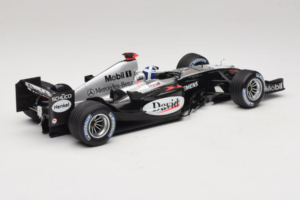 McLaren MP4/19 Mercedes D. Coulthard F1 2004 Minichamps 1:18 530041805 Metaal — afbeelding 2 van 7