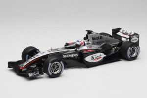 McLaren MP4/19 Mercedes K. Raikkonen F1 2004 Minichamps 1:18 530041806 Metaal