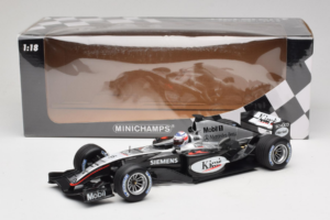 McLaren MP4/19 Mercedes K. Raikkonen F1 2004 Minichamps 1:18 530041806 Metaal — afbeelding 7 van 7