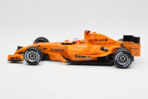 McLaren Mercedes MP4-20 G. Paffett F1 Test Car 2006 Minichamps 1:18 B66962342 Metaal — afbeelding 3 van 6