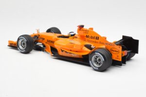 McLaren MP4-20 Mercedes P. de la Rosa Interim Test Car 2006 Minichamps 1:18 530061894 Metaal — afbeelding 5 van 6