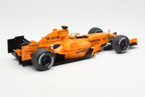 McLaren MP4-21 Mercedes #4 J.P. Montoya Interim Livery 2006 Minichamps 1:18 530061874 Metaal — afbeelding 2 van 6