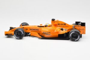 McLaren MP4-21 Mercedes #4 J.P. Montoya Interim Livery 2006 Minichamps 1:18 530061874 Metaal — afbeelding 3 van 6